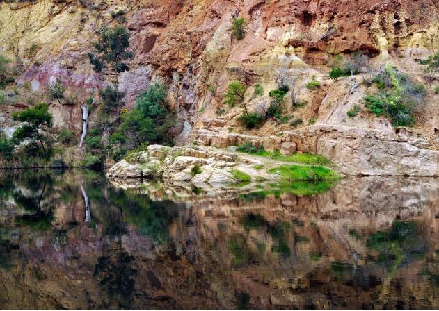 Sandstone cliffs at McKenzie’s Flat in the Lerderderg’s lower reaches